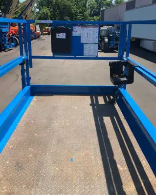 Used 2013 Genie GS3369RT Scissor Lifters New York US | United Lift #1445570
