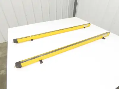 A-B GuardShield 445L-P4S0840YD Light Curtain Transmitter/Receiver Set 840mm