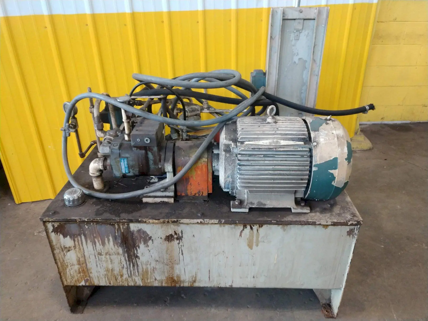 USED OILGEAR PVW2S3SAYCNNN