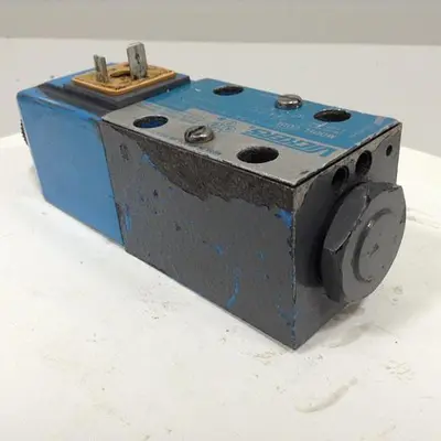 USED VICKERS DG4V-3-2AL-M-U-HL7-60