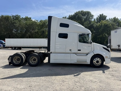 Used 2021 VOLVO VNL760 Conventional trucks Indiana US | Miedema Asset Management Group #1414630