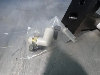 Pneumatic Brake Fluid Bleeder