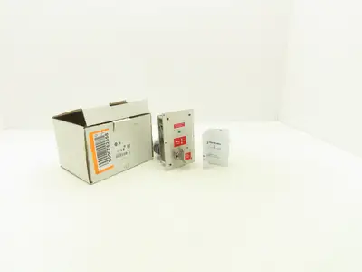 Allen Bradley 440T-MSRUE13CC Guardmaster Trapped Key Interlock Solenoid Release