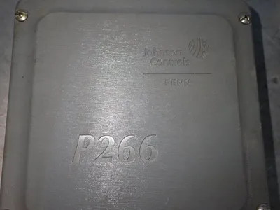 Used JOHNSON CONTROLS P 266 Electrical Controls | HGR 24 #747590