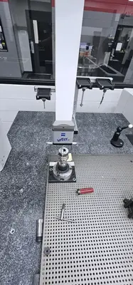 2012 ZEISS CONTURA G2 10.12.6 Coordinate Measuring Machines | Machnet (2)