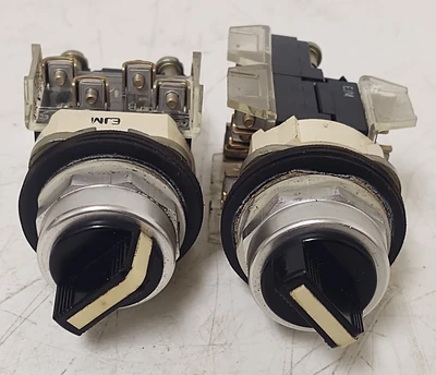 USED Allen-Bradley 800T-J2