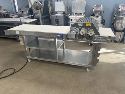 USED RONDO CUTTING TABLE