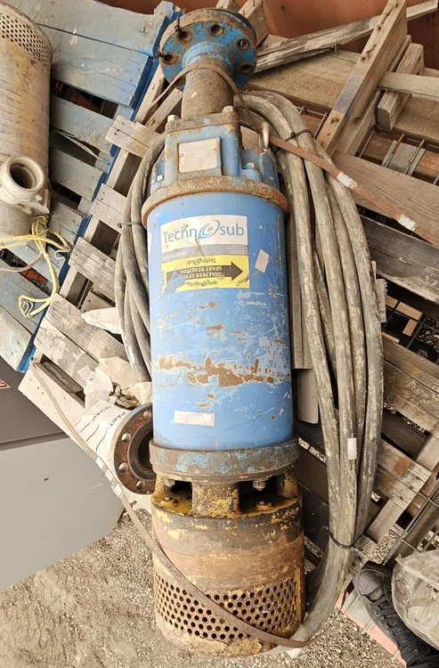 Used TSURUMI LH311 – WHC Submersible Pumps Saskatchewan CA | Certified Sales and Rentals #1637848