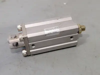 USED SMC CQ2D20-50DM