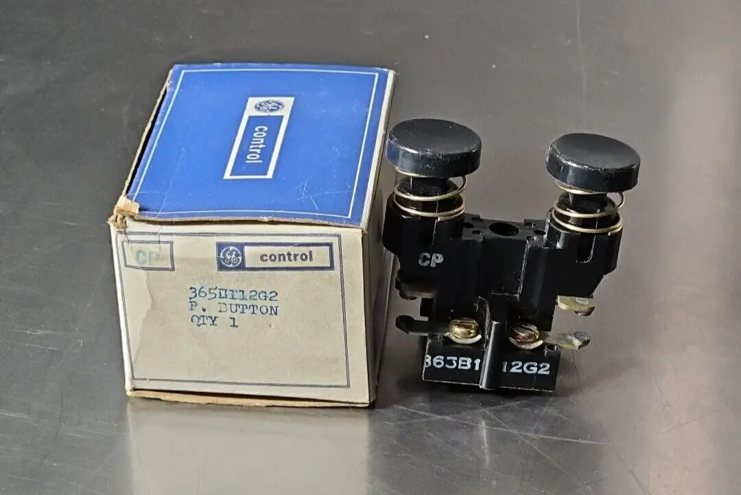 GE 365B112G2 Double Push Button Switch. Loc4D28