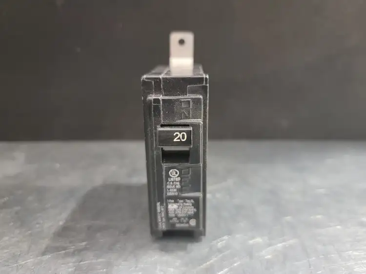 Used SIEMENS B120 Switchgears British Columbia CA | Lenmark #243867