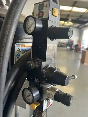 USED 1900 GRACO L-S20 5 GALLON