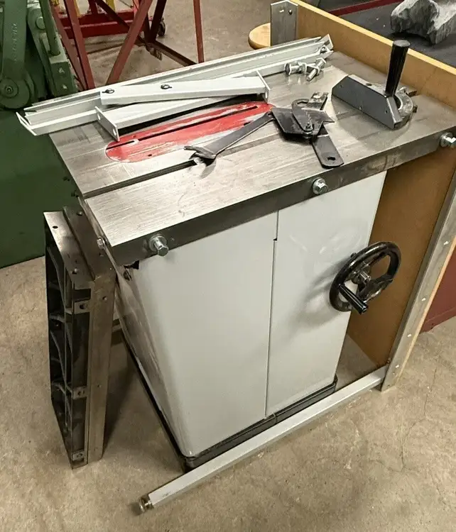 Used DELTA 36-R31 Miscellaneous Woodworking Equipment British Columbia CA | Lenmark #913370