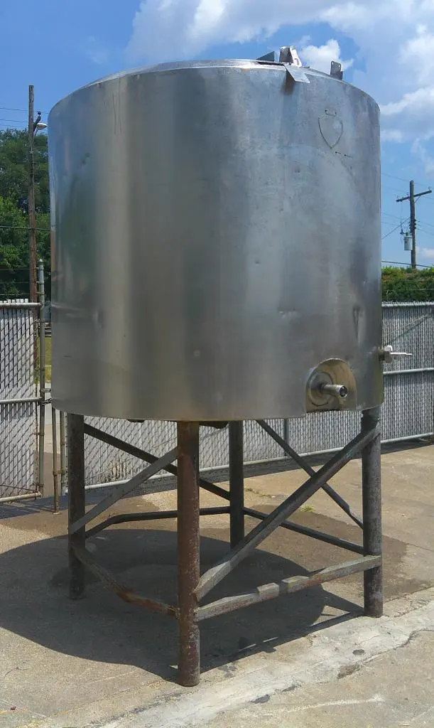 SPC9284  Tank 800 gallon vertical tank, Stainless Steel, convex