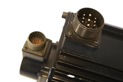 NACHI MFM452H5V AC SERVO MOTOR 2000 r/MIN 21.5 N.M
