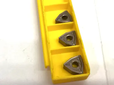 USED KENNAMETAL KENLOC™ TURNING INSERT MEDIUM-NEGATIVE WNMG060408MN