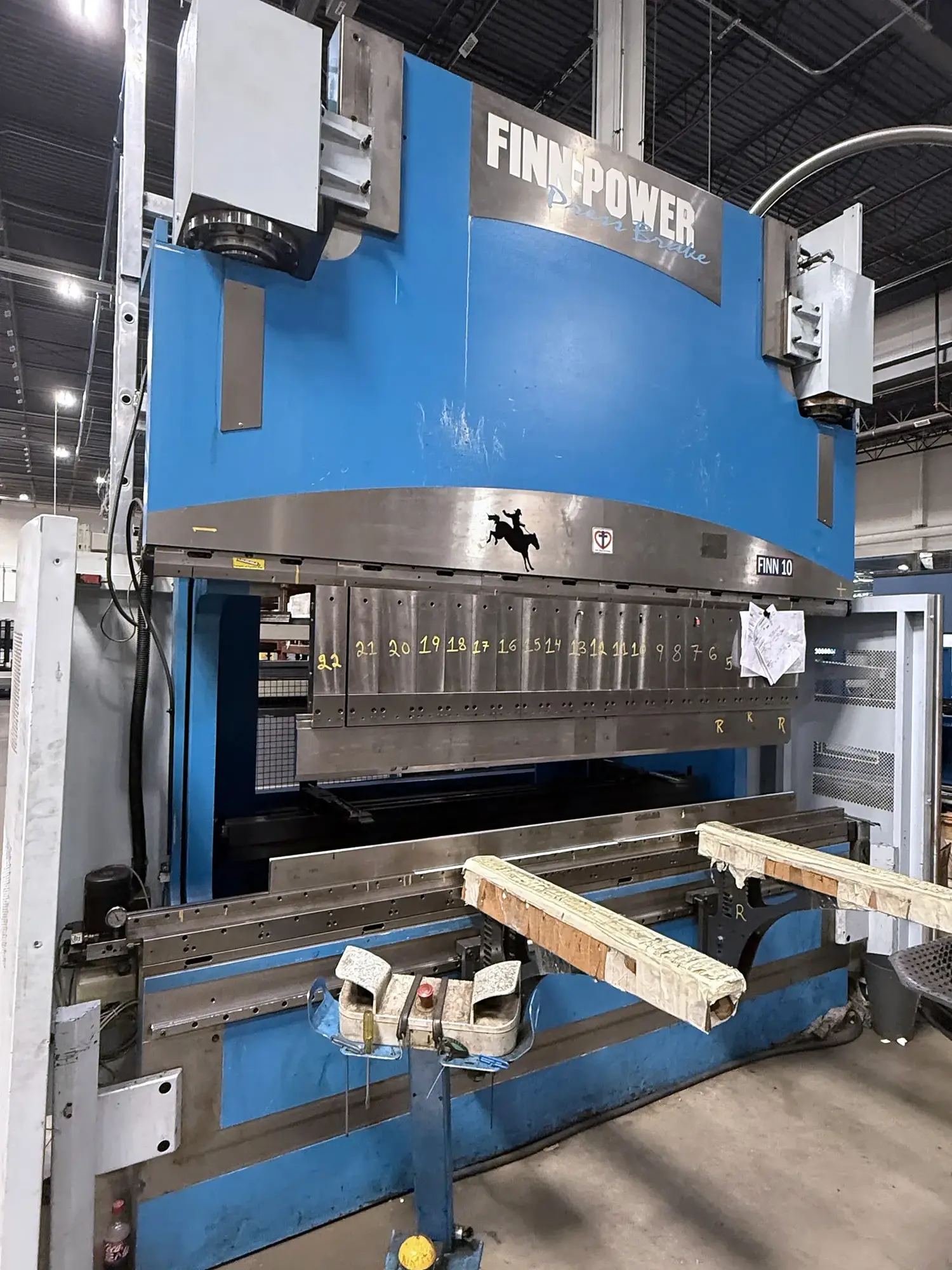 Used 2005 Finn-Power 300 Ton Press Brakes Illinois US | Machine Tool Bids #1289258