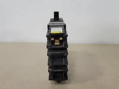 USED SQUARE D FH16015A