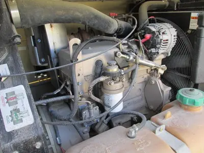 Used 2016 DOOSAN 185 CFM AIR COMPRESSOR Air Compressors, Portable Manitoba CA | Conquest Truck & Auto Sales #1475059