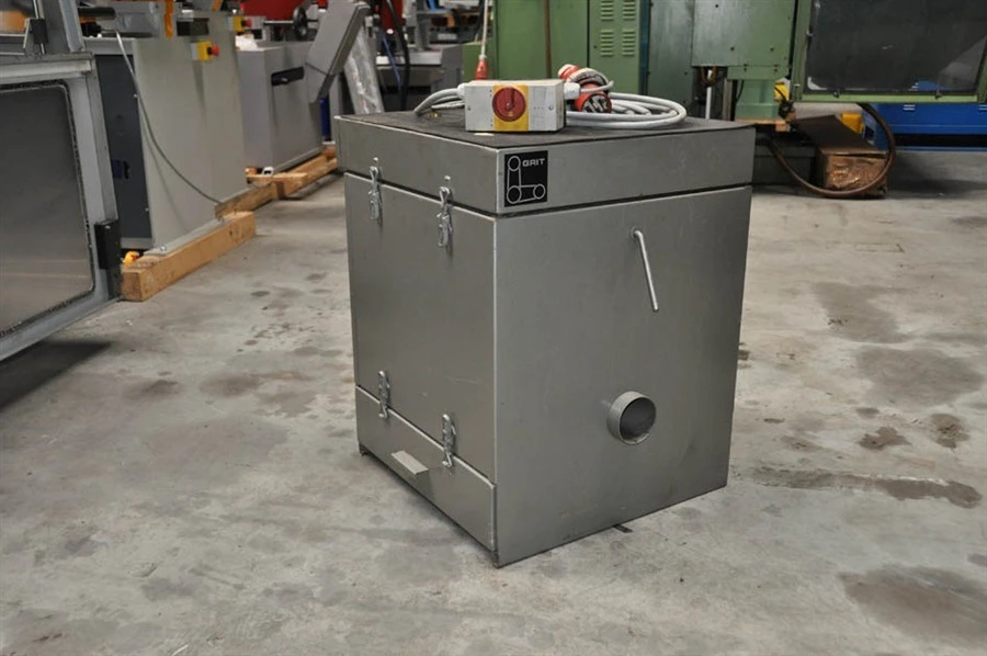 USED GRIT DUST COLLECTOR
