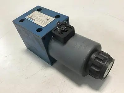 USED REXROTH 3WE10A32/CG24N9Z4