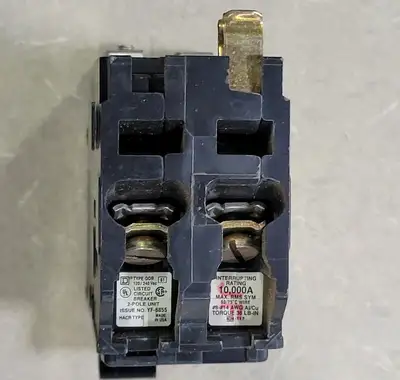 USED SQUARE D QOB215