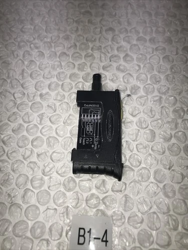 Used Banner D10DNFPQ Sensors Indiana US | J&J Industrial Supply #521278