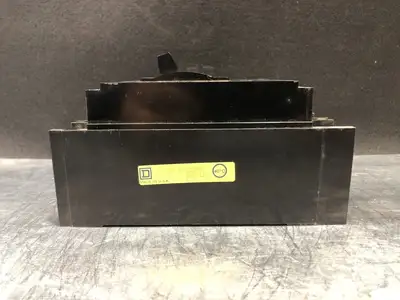 USED SQUARE D Q2M3225MN