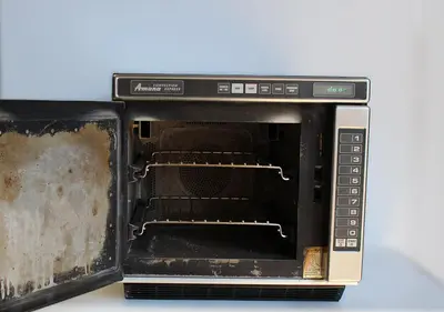 USED AMANA HCM2200