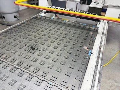Used 2014 C.R. ONSRUD 97M12 CNC Routers Georgia US | The Equipment Hub #1332070