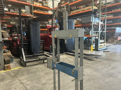 Dake 10 Ton H-Frame Press Model: Force E10