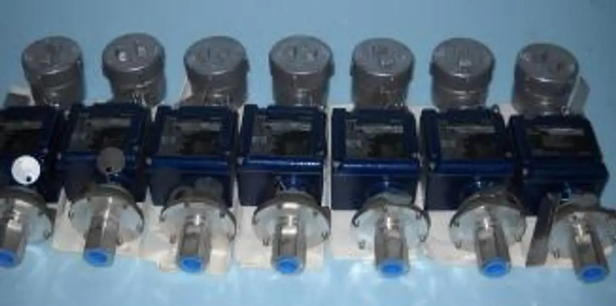 QTY. 6. ITT NEO-DYN ADJUSTABLE PRESSURE SWITCH NEW...
