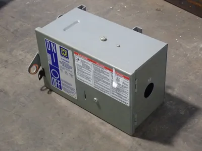 USED SQUARE D PFA32100G