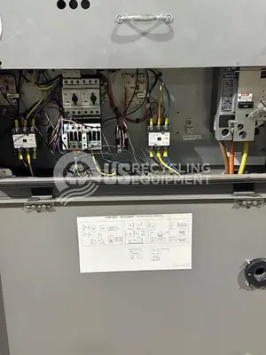 USED CARRIER 38RAP0686DAH8FB4 30 TON AIR COOLED CHILLER