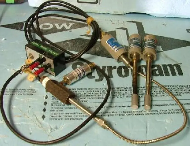 Used DYNISCO PT422A-1.5M-618 Pressure Transmitters Texas US | Bamko Surplus Process Equipment #932791