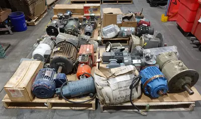 4 PALLETS OF ASSORTED MOTORS, BALDOR, LENZE, WEG, SEW-EURODRIVE, TOSHIBA, MARATHON, GE