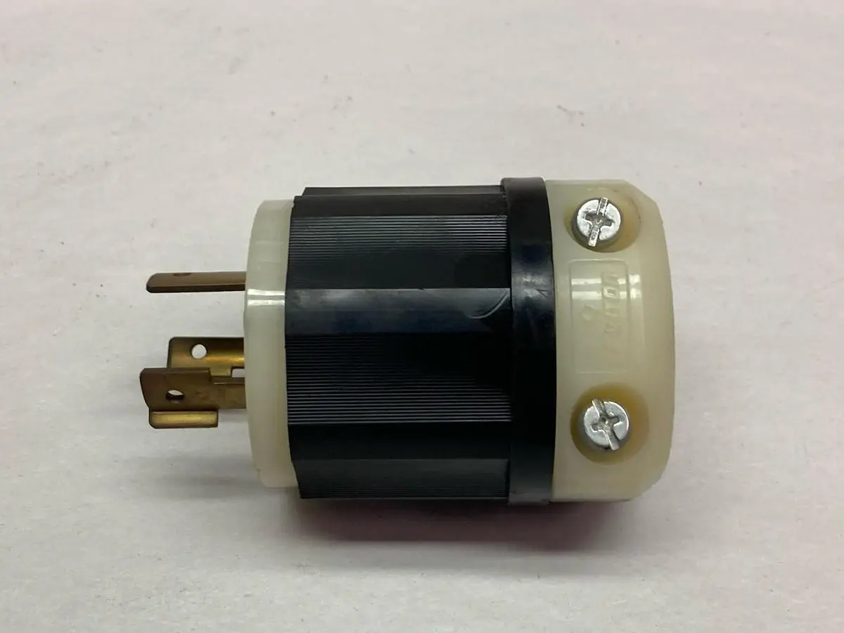 Used LEVITON L12-20P Miscellaneous Equipment (Electrical & Power) Ohio US | Surplus Asset Holdings #1245464
