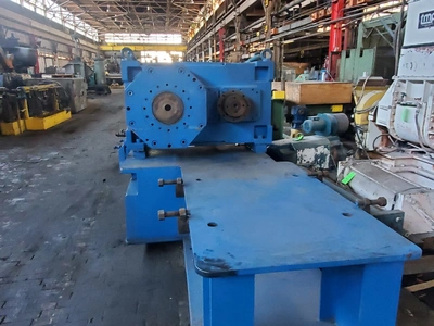 Flender 6" Plastic Extruder
