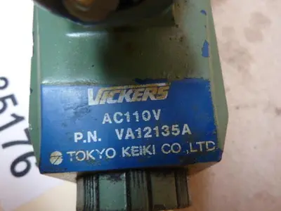 USED VICKERS DG4V-3-2AL-M-P2-B-7-50