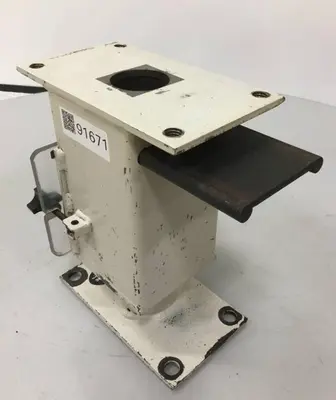 USED METAL FABRICATOR MAGNET
