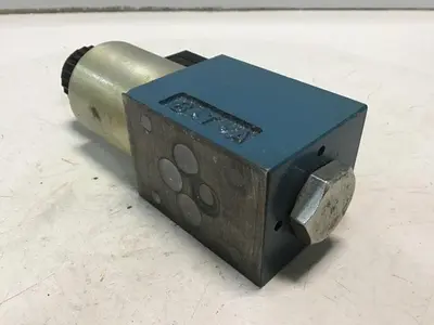 USED BOSCH 0 810 092 107