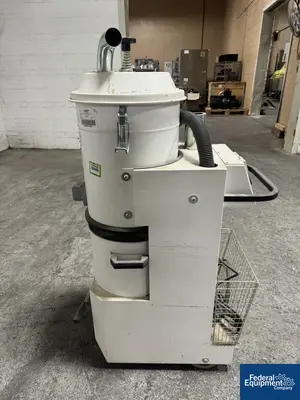 USED CFM CFM Vacuum Cleaner/Dust Collector, Model 3106 MTS