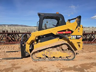 USED 2017 CATERPILLAR 259D