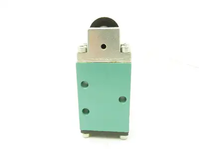 Aro 5631-43-02 Airability Pneumatic Air Limit Switch 3-Way Valve 1/4" NPT Roller
