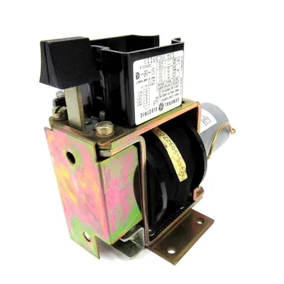 NEW GENERAL ELECTRIC 124Y0C3811B TIME DELAY RELAY