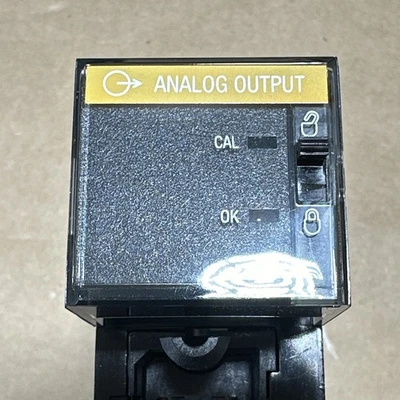 NEW Allen-Bradley 1756-OF4