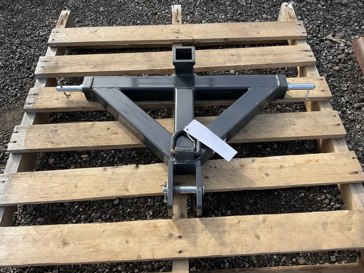 Used WOLVERINE TQH-26-01C TRAILER RECEIVER HITCH ADAPTER Hitches Michigan US | Miedema Asset Management Group #1487921
