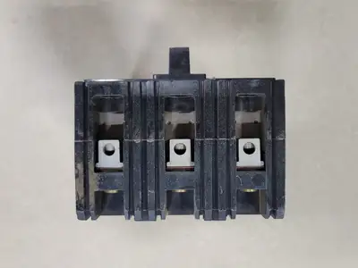 Used SQUARE D FAL36030 Switchgears British Columbia CA | Lenmark #242422