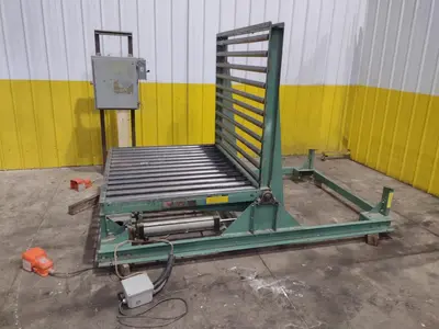 60" x 48" ROACH PNEUMATIC LIFT & TILT UPENDER / TABLE WITH ROLLER CONVEYOR : YOBRO #24710
