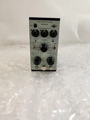 BRUEL & KJAER 2635 CHARGE AMPLIFIER